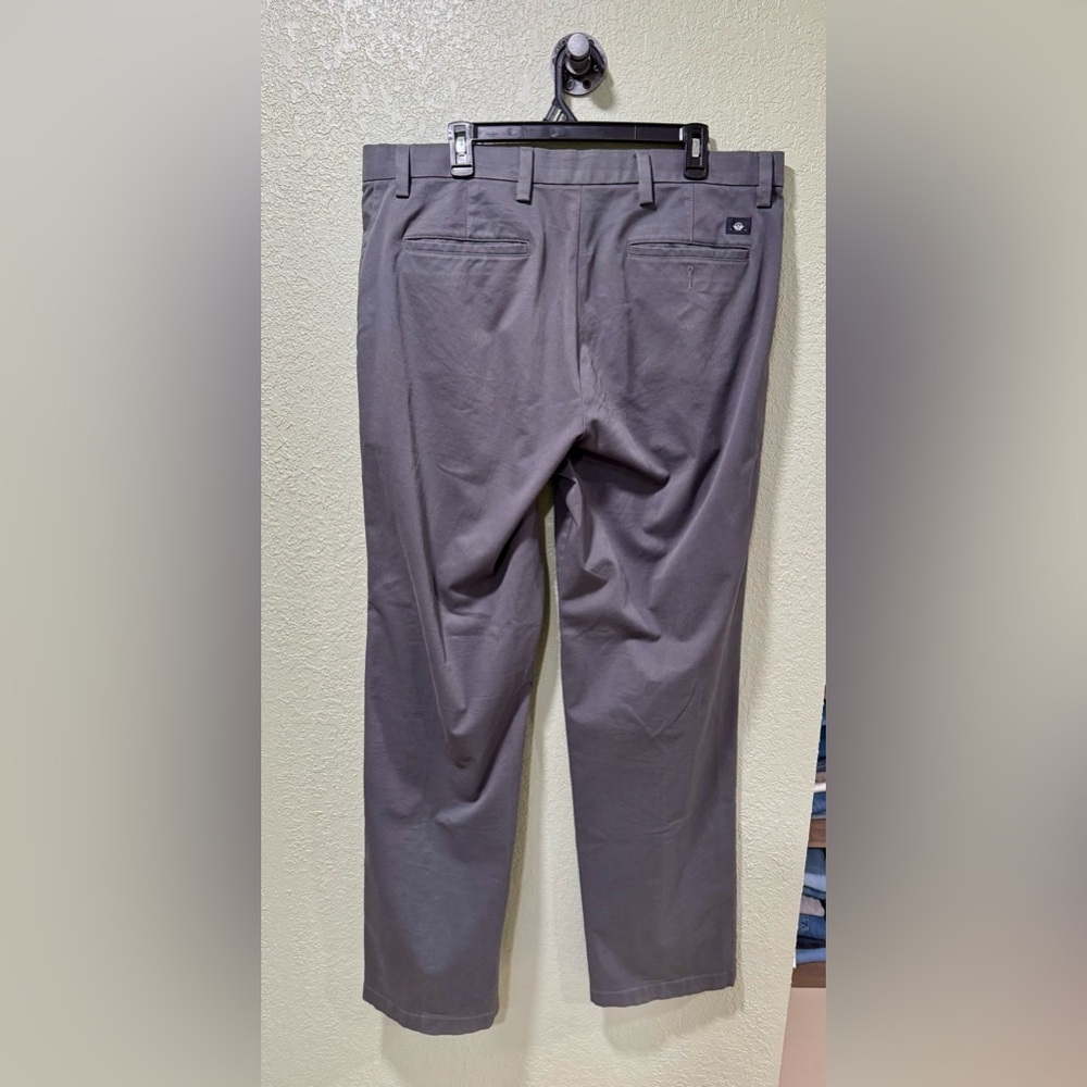 Dockers Men's Gray Pants Size 38 - Picture 4 of 4